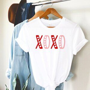 NWOT XOXO Graphic T-Shirt